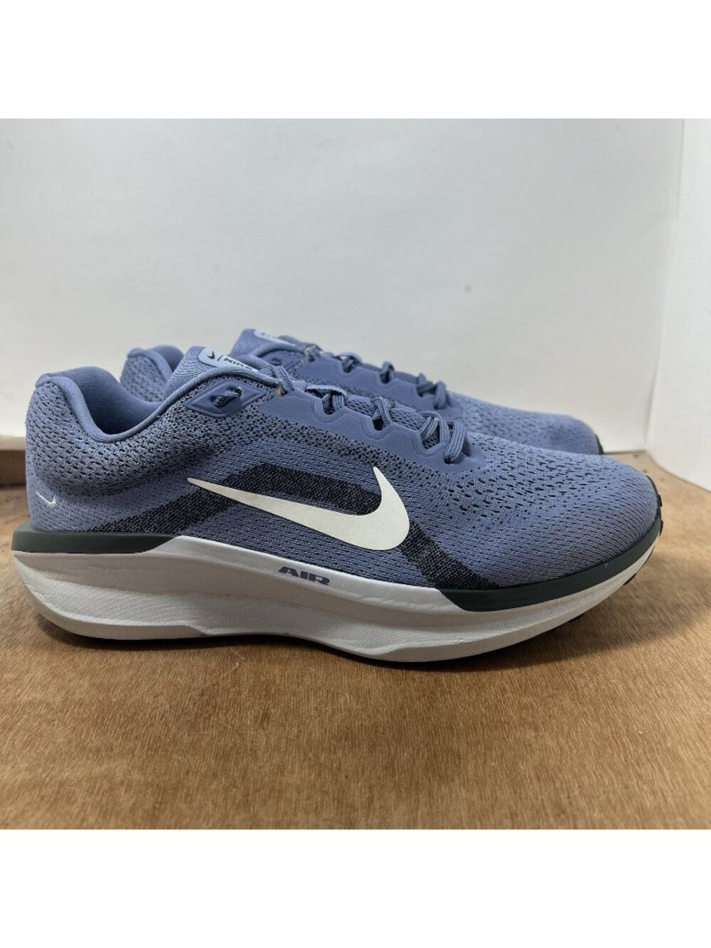 Nike Winflo 11 Men Size 11.5 Running Shoes "World Indigo Light Armory Anthracite
